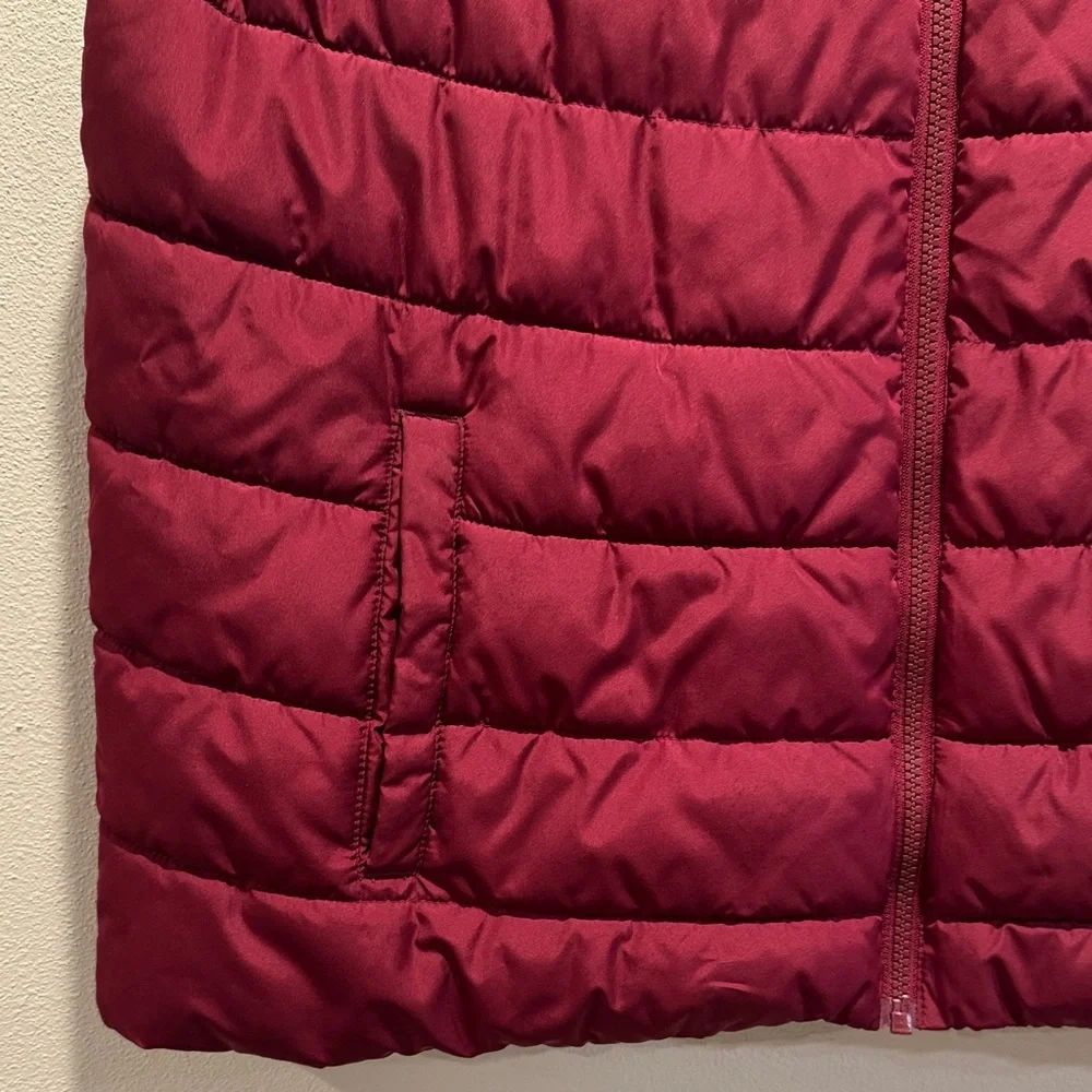 GAP Burgundy ColdControl Vest - Picture 5 of 9